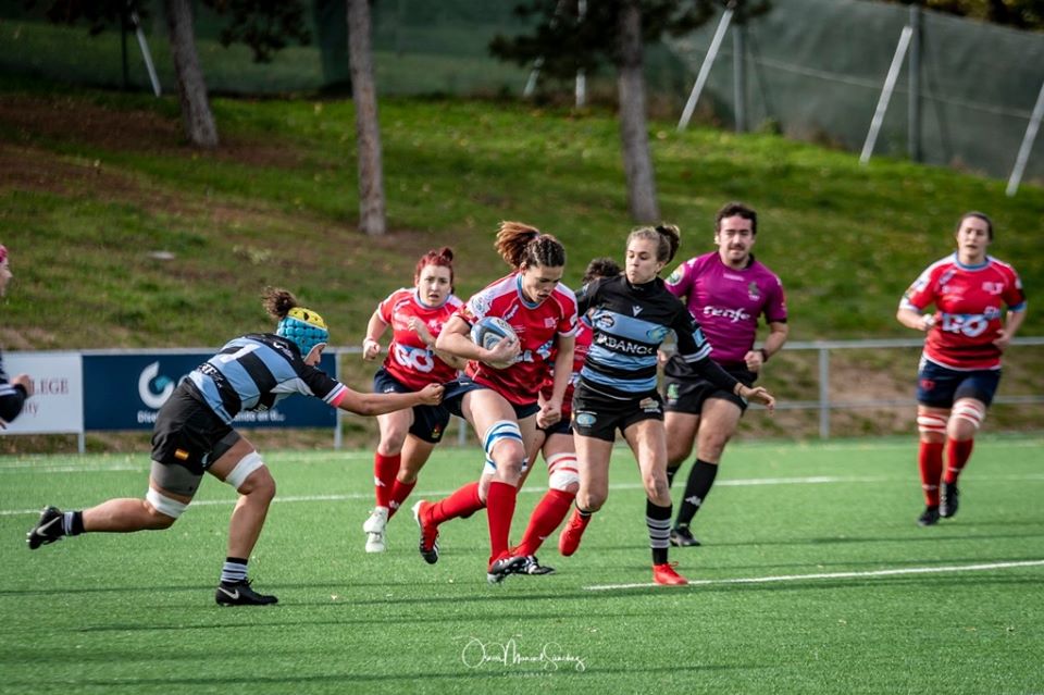 Rugby femenino en acción