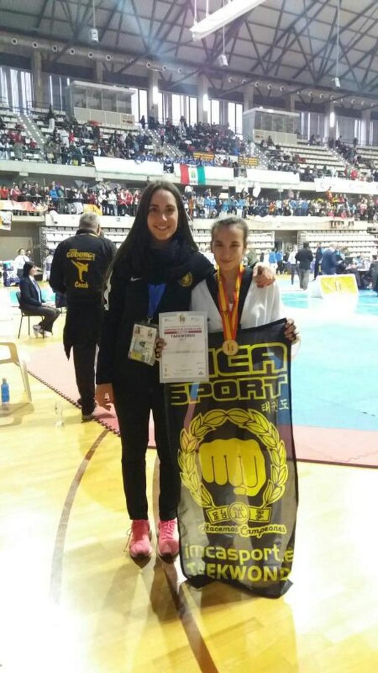 Julia Gutiérrez Barrios, campeona, en el Campeonato de España de Taekwondo en el año 2018